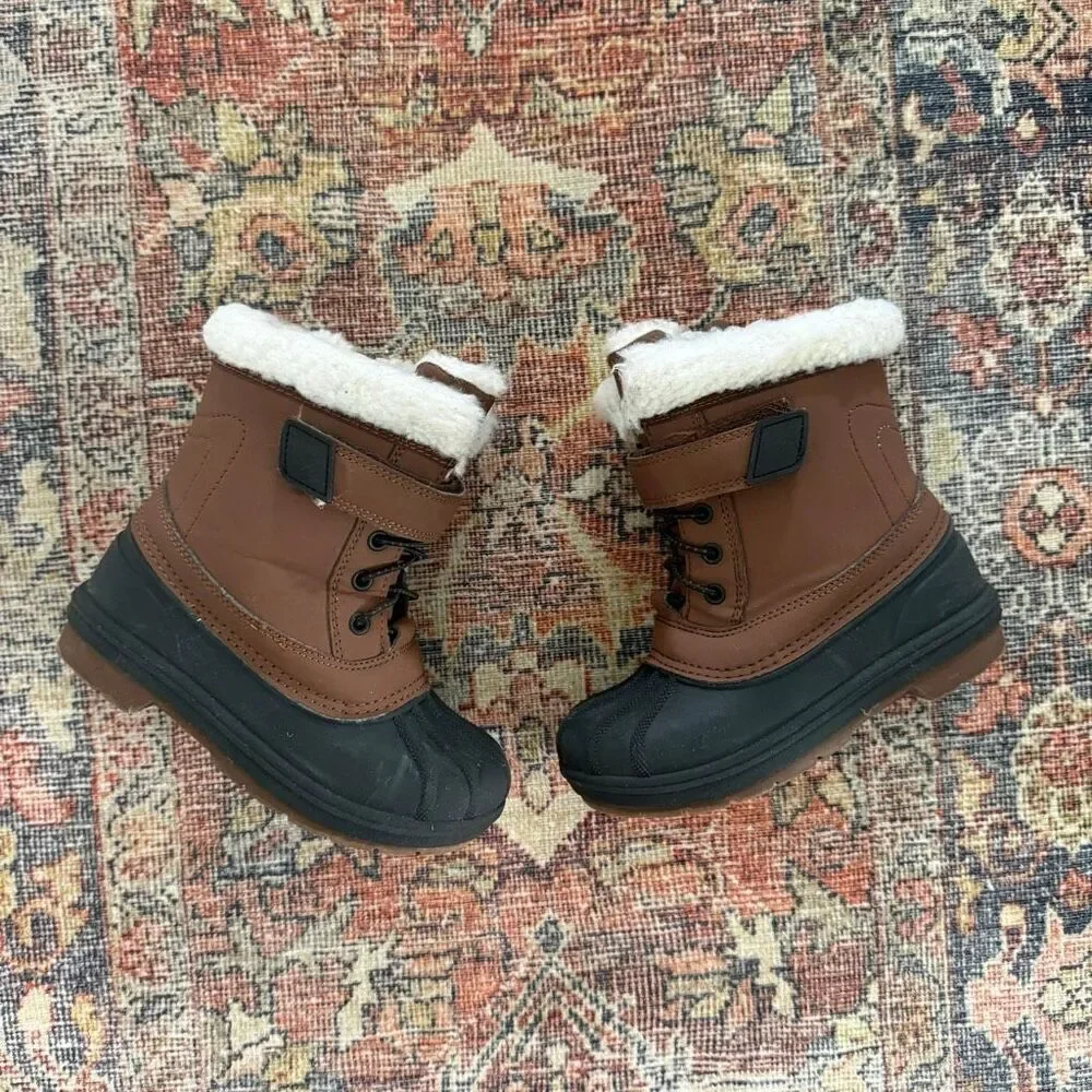 Cat and Jack 11 Toddler Boy Sherpa Lined Winter Snow Boots